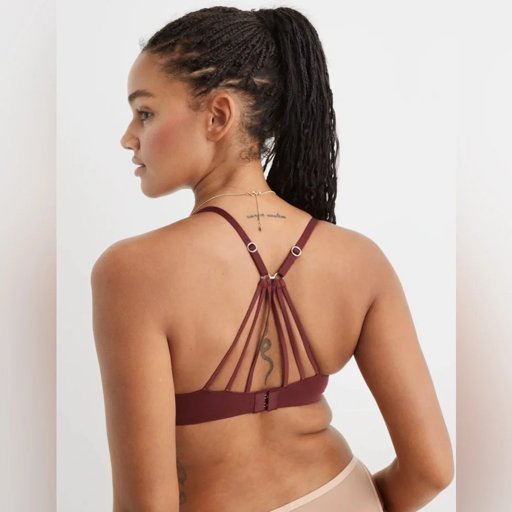 MSRP $45 Aerie Real Sunnie Full Coverage Lightly Lined Strappy Bra